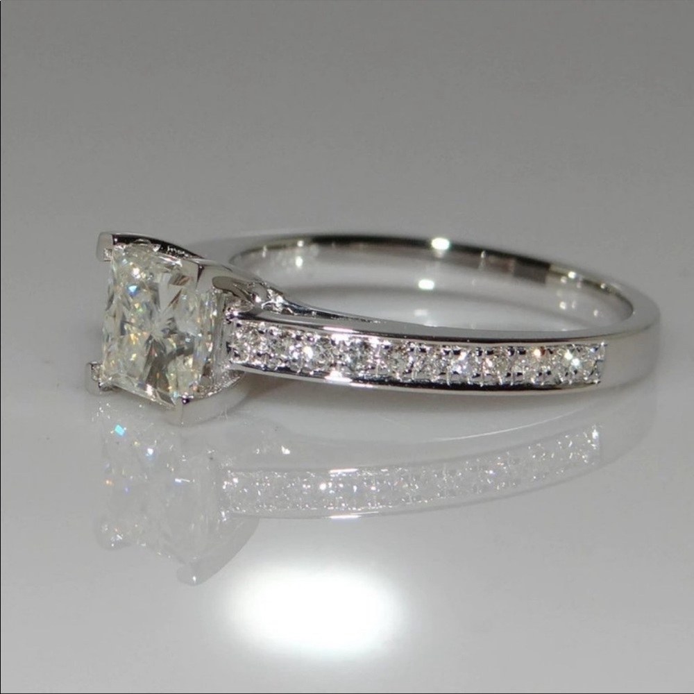 NEW 925 STERLING SILVER PRINCESS CUT RING - Picture 4 of 5